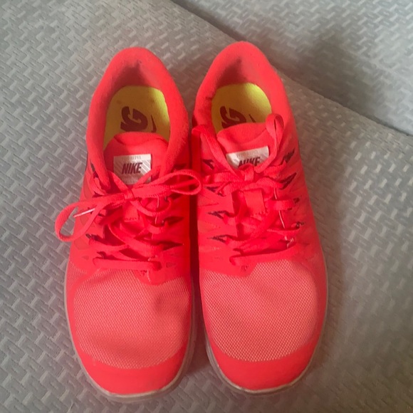 Nike Shoes - Nike Free 5.0 sz 6.5
